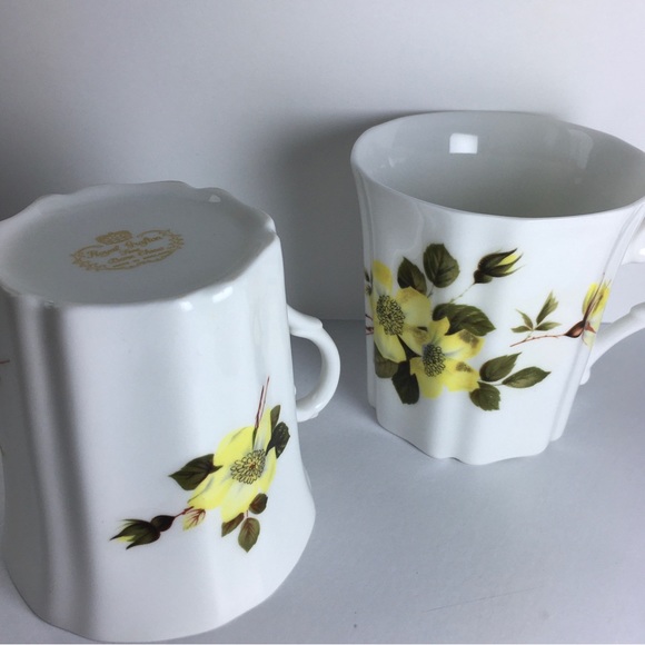 Vintage Set of 2 Mugs Royal Grafton Fine Bone China Yellow Flowers Teacup Cups - Picture 6 of 7